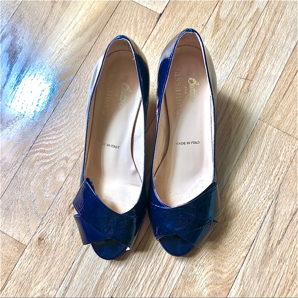 Butter Italian Leather Peep-Toe Shoes in Navy Blue